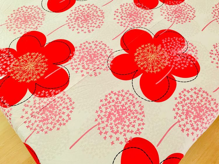 ผ้าปูที่นอนรัดมุม (แบบหนา) ขนาด 6-6.5ฟุต สีขาวลายดอกวินเทจสีแดง (สภาพใหม่) มือสองสภาพดี สินค้าญี่ปุ่น-เกาหลีแท้ รูปที่ 11