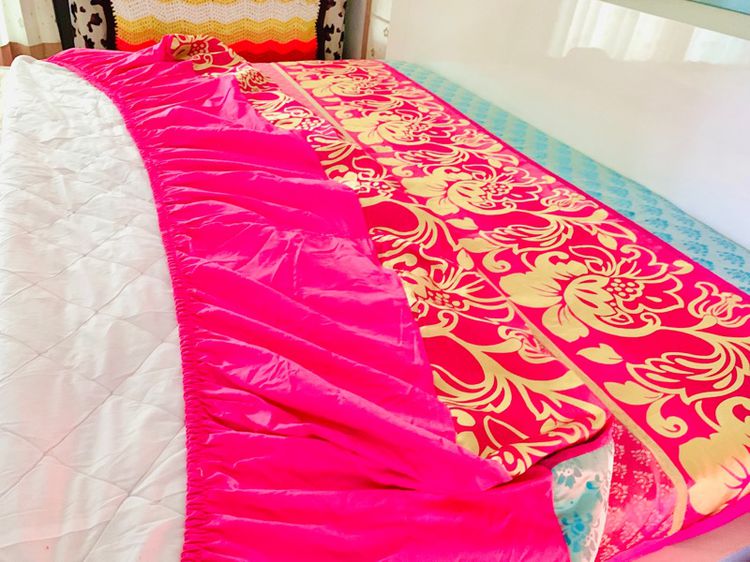 ผ้าปูที่นอนรัดมุม (แบบหนา) ขนาด 6.5ฟุต ผ้าทอลายสีชมพูฟ้าทอลายวินเทจ (ใหม่) มือสองสภาพดี สินค้าญี่ปุ่น-เกาหลีแท้ รูปที่ 11
