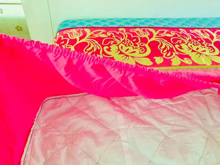 ผ้าปูที่นอนรัดมุม (แบบหนา) ขนาด 6.5ฟุต ผ้าทอลายสีชมพูฟ้าทอลายวินเทจ (ใหม่) มือสองสภาพดี สินค้าญี่ปุ่น-เกาหลีแท้ รูปที่ 9
