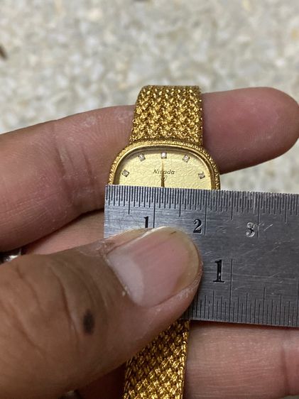 นาฬิกายี่ห้อ NIVADA  ควอทซ์ สวิส  แท้มือสอง ทองสวย แนววินเทจ  สายปรับได้ถึง 7นิ้วครึ่ง  1200฿ รูปที่ 7