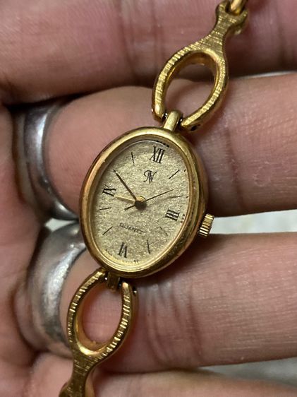 นาฬิกายี่ห้อ NOEVIR ควอทซ์ เจแปน  แท้มือสอง ทองสวยวินเทจ สายยาว 17 เซนติเมตร 700฿ รูปที่ 3