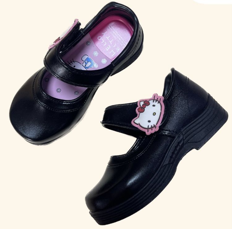 รองเท้านักเรียนหญิง Sanrio Hello Kitty ลิขสิทธิ์แท้  แบบแปะตีนตุ๊กแก รูปที่ 9