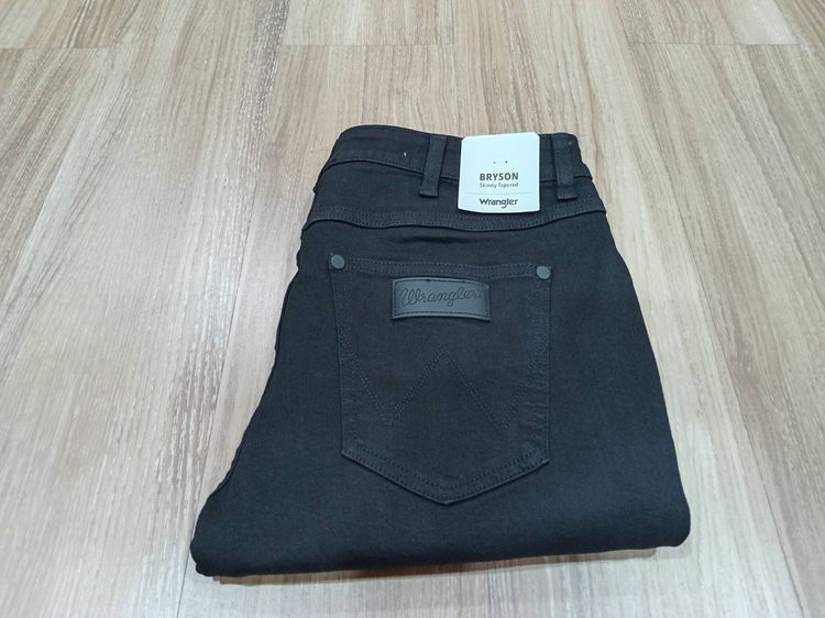 ขายกางเกงยีนส์ ของใหม่ ยี่ห้อ wrangler สี ดำ ทรง skinny รูปที่ 1