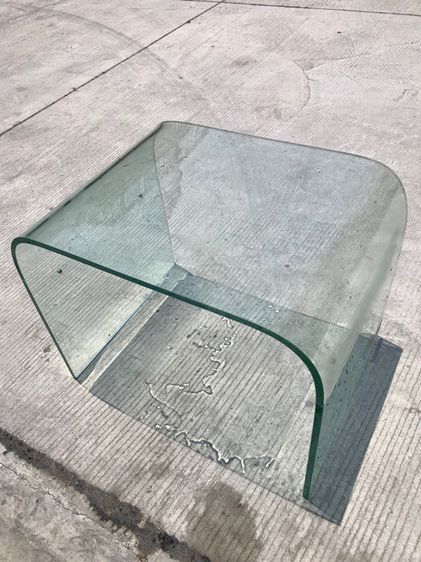 โต๊ะกลาง กระจกตัดโค้ง ( กระจกหนาๆ ) ขนาด 61 × 45 สูง 48เซนติเมตร รูปที่ 2