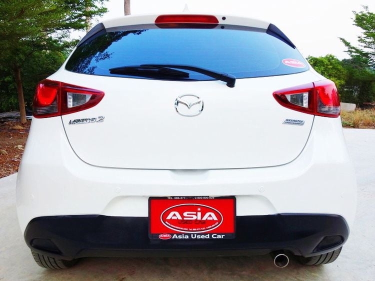 Mazda Mazda 2 2019 1.3 High Connect Sedan เบนซิน ไม่ติดแก๊ส เกียร์อัตโนมัติ ขาว รูปที่ 4
