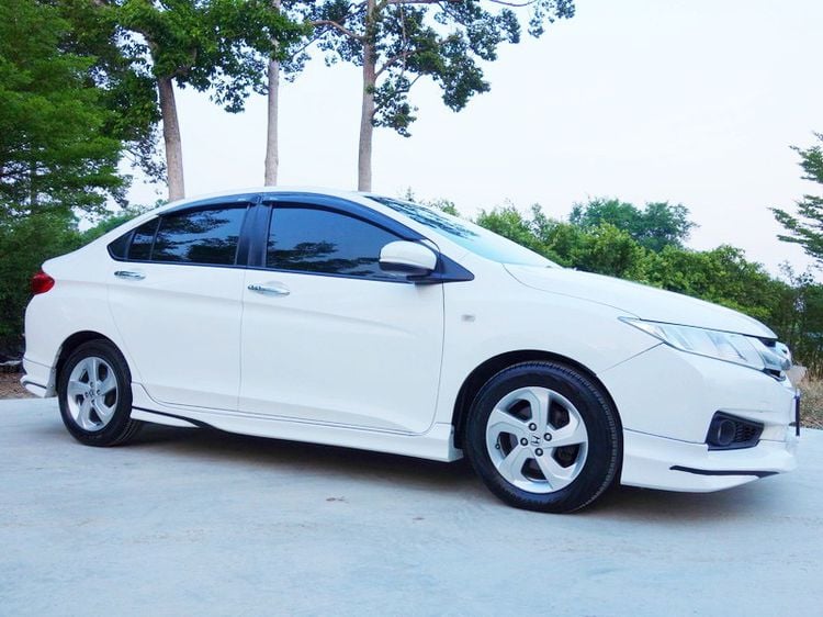 Honda City 2016 1.5 V Plus i-VTEC Sedan เบนซิน ไม่ติดแก๊ส เกียร์อัตโนมัติ ขาว รูปที่ 3