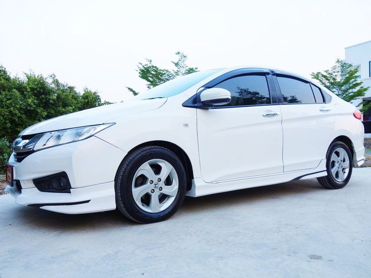 Honda City 2016 1.5 V Plus i-VTEC Sedan เบนซิน ไม่ติดแก๊ส เกียร์อัตโนมัติ ขาว รูปที่ 2