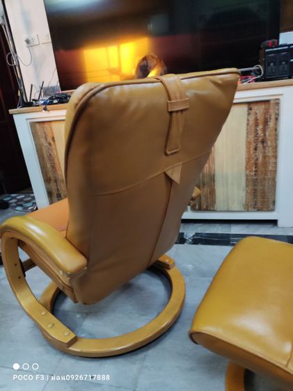 Import Genuine Leather recliner chair Oslo Correction Mandal style เก้าอี้ปรับนอนพร้อมที่วางขางานหนังแท้นำเข้าดีไซน์สวยๆสภาพสมบูรณ์ครับ

 รูปที่ 9