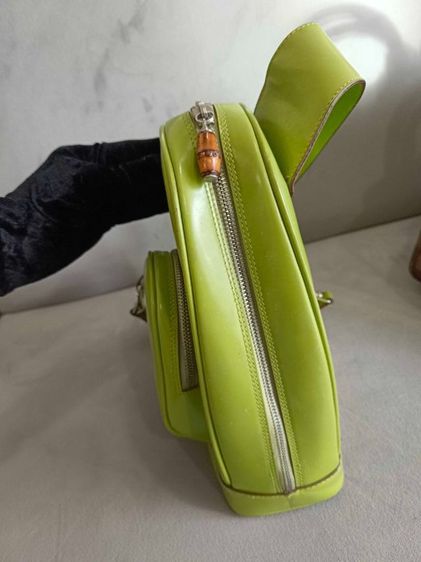 กระเป๋าคาดอก Gucci Bambu สีเขียว มือสองของแท้ครับ รูปที่ 11