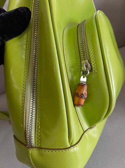 กระเป๋าคาดอก Gucci Bambu สีเขียว มือสองของแท้ครับ รูปที่ 2