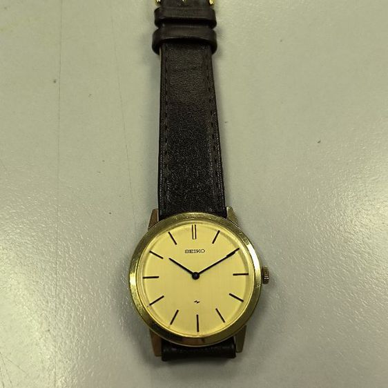 นาฬิกา Seiko ไขลานเครื่อง 2220 กะไหล่ทอง สภาพสวย รูปที่ 2