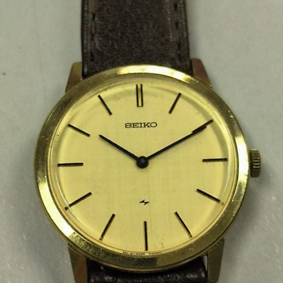 นาฬิกา Seiko ไขลานเครื่อง 2220 กะไหล่ทอง สภาพสวย รูปที่ 1