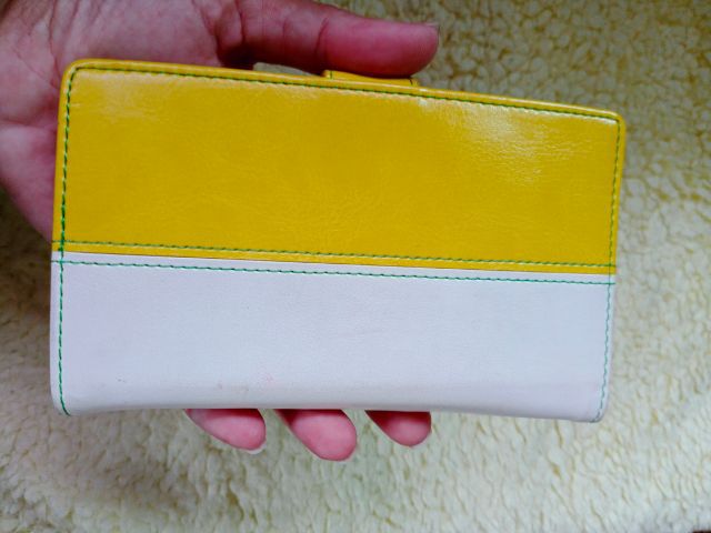 กระเป๋าใส่โทรศัพท์สีขาวเหลือง ribbon bookcase รูปที่ 5
