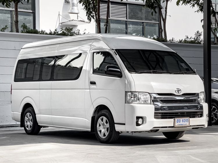 Toyota Commuter 2019 3.0 Van ดีเซล ไม่ติดแก๊ส เกียร์ธรรมดา ขาว รูปที่ 3