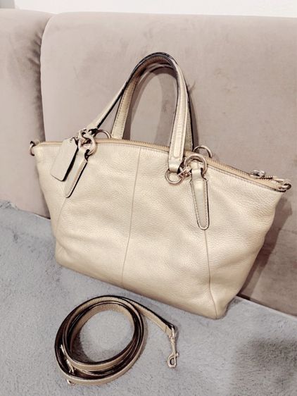 กระเป๋า COACH ทรงพัดมินิ รูปที่ 2