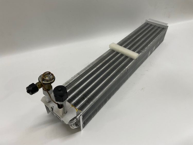 คอยล์ มินิบัส พร้อมวาล์ว Mini Bus expansion valve Evaporator รูปที่ 2
