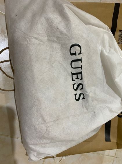 GUESS รูปที่ 6