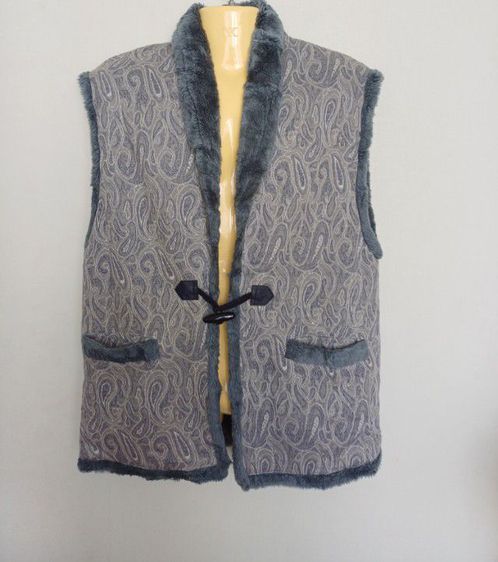 Oscarich Vintage Vest Size L
เสื้อกั๊กกันหนาว รูปที่ 2