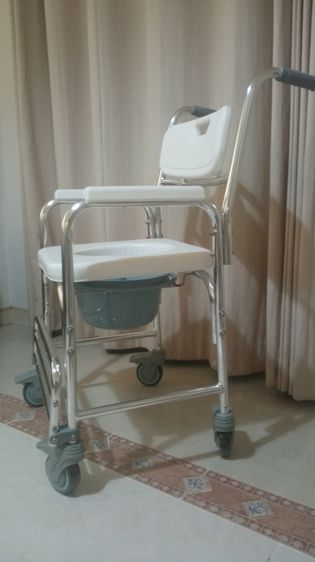 รถเข็นเก้าอี้อาบน้ำสำหรับผู้ป่วย และผู้สูงอายุ สินค้าใหม่ ราคาพิเศษ(ไม่เคยใช้งาน) เก้าอี้ใหม่ ยังไม่เคยใช้งานค่ะ ขนาดเก้า  รูปที่ 5