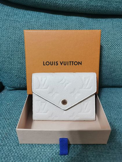 กระเป๋าสตางค์Louis Vuitton รุ่น Victorine

 รูปที่ 3