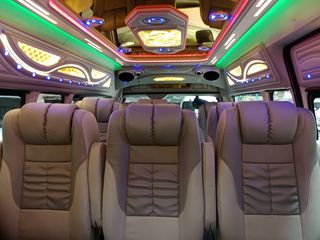 2011 รถตู้ มือสอง ดีเซล2.5 toyota hiace commuter แต่งสวย วีไอพี ดาวน์น้อย ผ่อนน้อย VIP 9 ที่นั่ง ทีวี ลำโพง เกียร์ธรรมดา สีขาว เจ้าของขายเอง