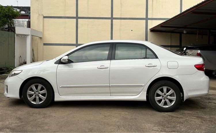 Toyota Corolla 2010 1.6 Sedan เบนซิน ไม่ติดแก๊ส เกียร์อัตโนมัติ ขาว รูปที่ 3