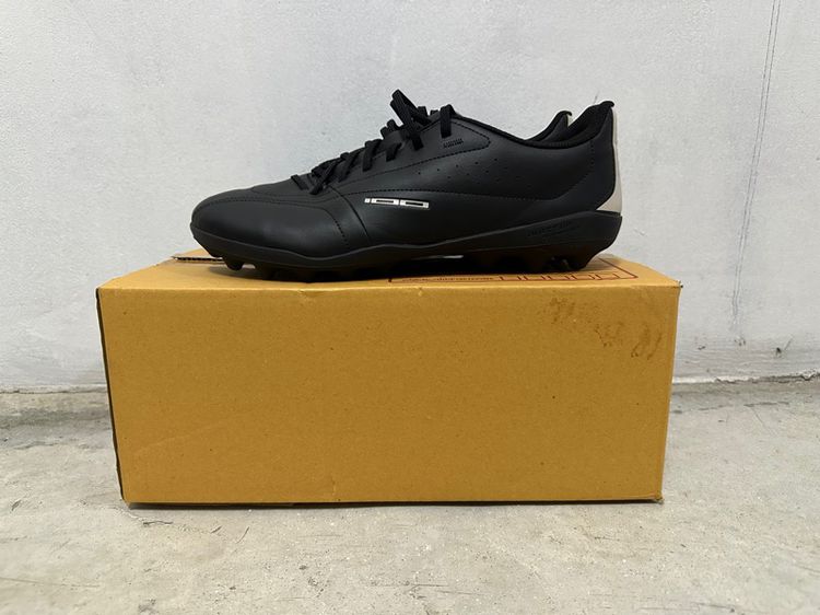 รองเท้าฟุตบอล สีดำล้วน ของแท้ ขนาด10US รูปที่ 2