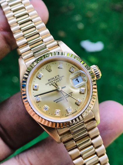 ROLEX OYSTER PERPETUAL DATEJUST 18k.Gold Dial (Lady) 69178
 รูปที่ 4