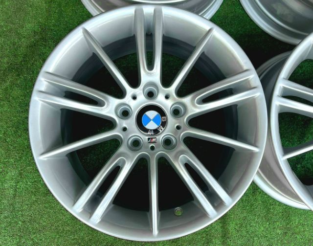 ล้อ BMW Msport ใส่ e90 f30 x1 X3 f10 f02 ขอบ17 สภาพใหม่กริ้บ 5รู120 กว้าง8 ET40 ใส่ตรงรุ่น BMW และรุ่นอื่นๆถามได้ครับ
พร้อมเปลี่ยน รูปที่ 2