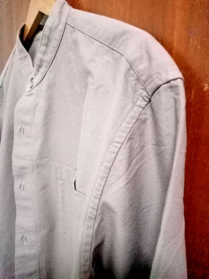 Muji Men's Long Sleeve Shirt size XL อก 44 ยาว 28 แขน 24 ไหล่กว้าง 7 นิ้ว เสื้อเชิ้ตชายแขนยาว กระดุมหน้า กระเป๋าที่อกซ้าย สภาพดีมาก รูปที่ 3