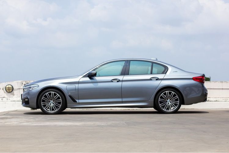 BMW รุ่นอื่นๆ 2019 รุ่นย่อยอื่นๆ Sedan ปลั๊กอินไฮบริด (PHEV) ไม่ติดแก๊ส เกียร์อัตโนมัติ เทา รูปที่ 4
