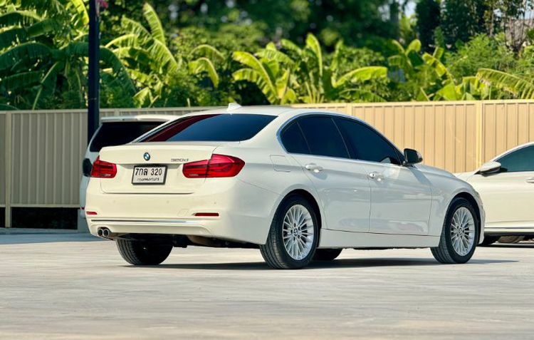 BMW Series 3 2017 320d Sedan ดีเซล ไม่ติดแก๊ส เกียร์อัตโนมัติ ขาว รูปที่ 3