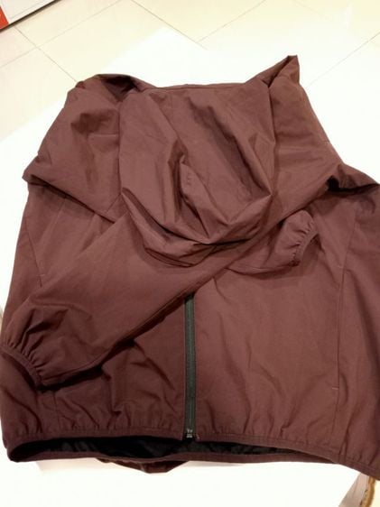 GU jacket with hoodies size L สีแดงเบอร์กันดี้ เสื้อแจ็กเก็ตมีฮู้ด อก 44 ยาว 27 แขน 24 ไหล่กว้าง 6 นิ้ว มีกระเป๋าทั้งซ้ายขวา แขนจั๊ม สภาพดี รูปที่ 15
