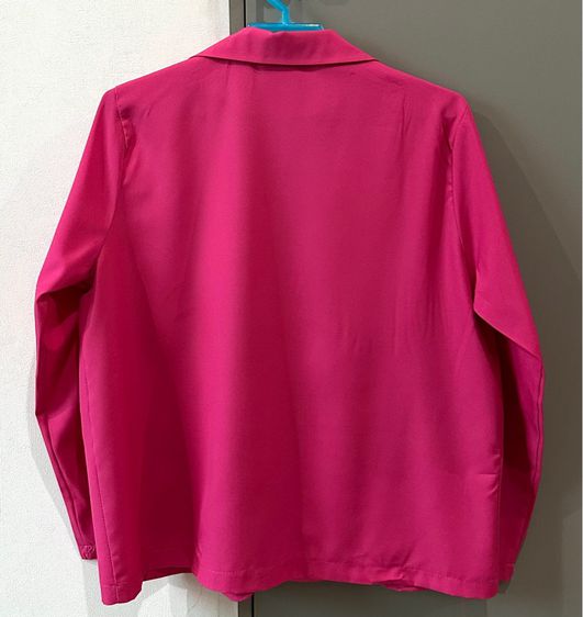 เสื้อสูทเบเซ่อแขนยาวสีชมพูบาบี้ มีกระเป๋าผ้าทิ้งตัวไม่หนา ใส่ลำลองใส่ทำงาน อก 42 ยาว 23 นิ้ว รูปที่ 2