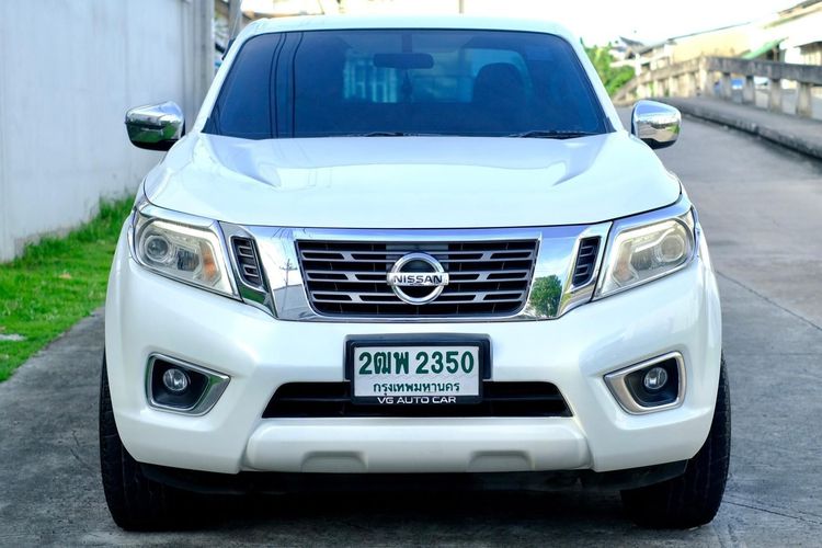 Nissan BIG-M FRONTIER NAVARA 2015 2.5 Calibre LE Pickup ดีเซล ไม่ติดแก๊ส เกียร์ธรรมดา ขาว รูปที่ 2