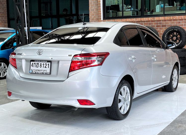 Toyota Vios 2016 1.5 E Sedan เบนซิน ไม่ติดแก๊ส เกียร์อัตโนมัติ บรอนซ์เงิน รูปที่ 4