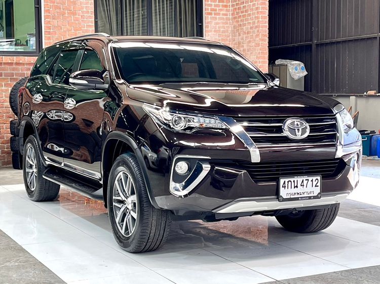 Toyota Fortuner 2015 2.8 V Utility-car ดีเซล ไม่ติดแก๊ส เกียร์อัตโนมัติ น้ำตาล รูปที่ 3