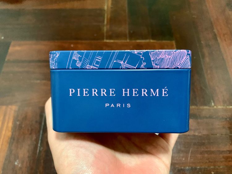 กล่องแสตนเลสรุ่น Limited Edition จากมาการองยี่ห้อดัง Pierre Hermes สุดไฮโซ รูปที่ 4