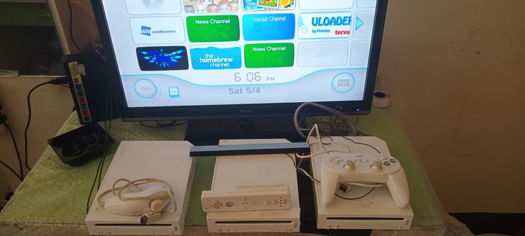 Wii เครื่องเกมส์ 3ชุด 1650 รูปที่ 3