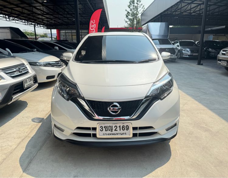 Nissan Note 2019 1.2 V Sedan เบนซิน ไม่ติดแก๊ส เกียร์อัตโนมัติ ขาว รูปที่ 2