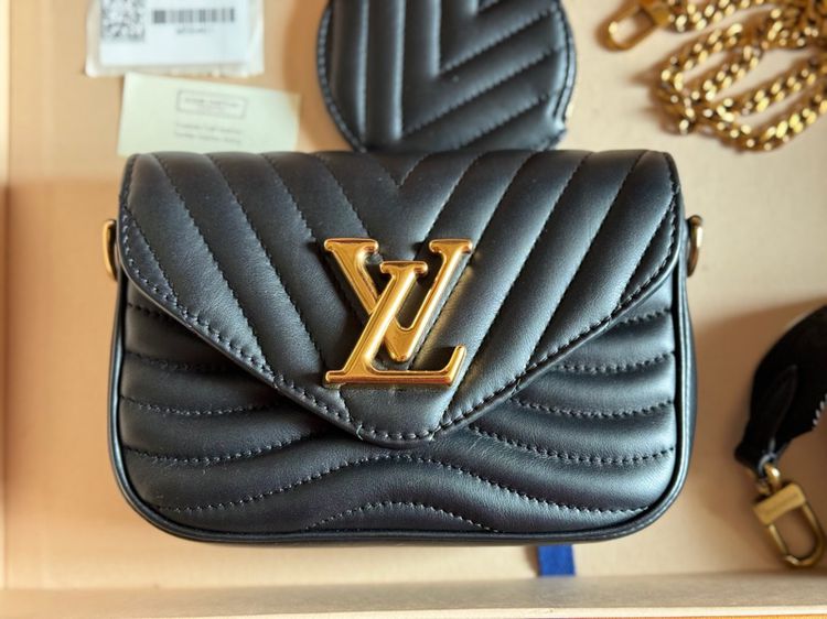 Louis Vuitton New Wave Multi Pochette Bag  รูปที่ 5