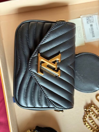 Louis Vuitton New Wave Multi Pochette Bag  รูปที่ 11