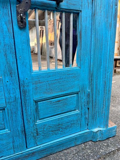 ประตูไม้สีฟ้ากระจกใสเหล็กกลึง รูปที่ 17
