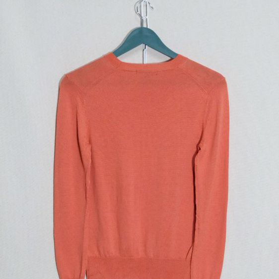 UNIQLO
เสื้อคาร์ดิแกนทรง sweater สีส้มผ้าบางเบาใส่สบาย ใส่คลุมกันแดดได้ สวยมาก สภาพดีค่ะ รูปที่ 3