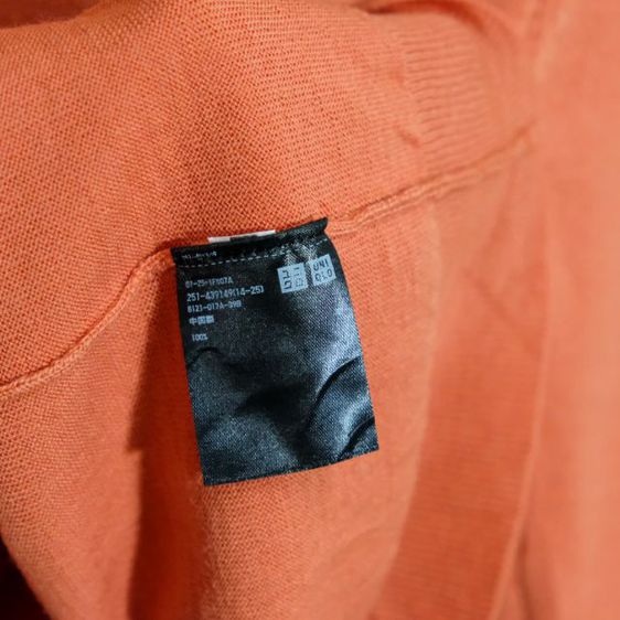 UNIQLO
เสื้อคาร์ดิแกนทรง sweater สีส้มผ้าบางเบาใส่สบาย ใส่คลุมกันแดดได้ สวยมาก สภาพดีค่ะ รูปที่ 5