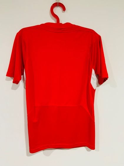 เสื้อฟุตบอลทีม LIVERPOOL แท้ 💯 size UK M ขนาด อก 21 ยาว 27.5 นิ้ว สภาพดี ทรงสวย สีแดงสด หายากน่าสะสมครับ รูปที่ 7