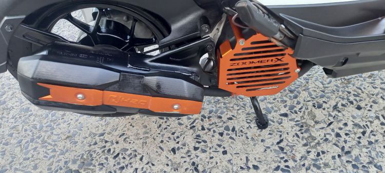 Honda Zoomer-x ไมล์ดิจิตอล ระบบ ldling stop combibake สีส้ม-ดำ ชุดแต่งจากโรงงาน ล้อแม็กซ์เอกสารเล่มชุดโอนลอยครบ รูปที่ 13