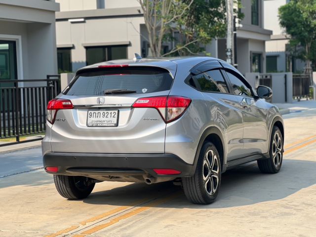 Honda HR-V 2019 1.8 E Sedan เบนซิน ไม่ติดแก๊ส เกียร์อัตโนมัติ บรอนซ์เงิน รูปที่ 4