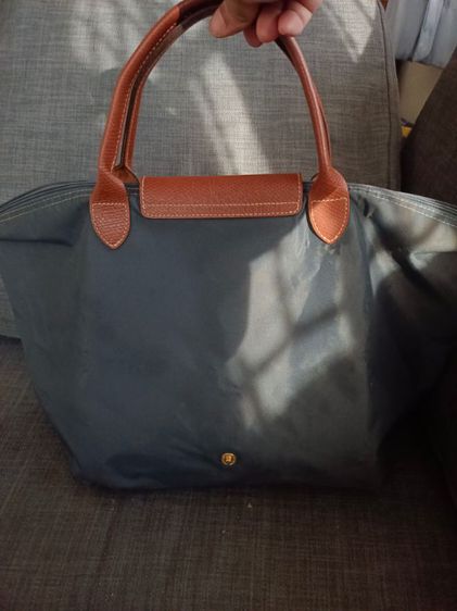 กระเป๋าสะพายสีเทา ยี่ห้อ Longchamp รูปที่ 4