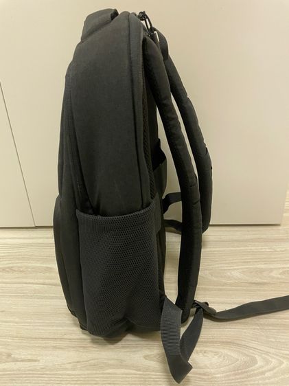 กระเป๋า Incase Facet 20L สีดำ  รูปที่ 2